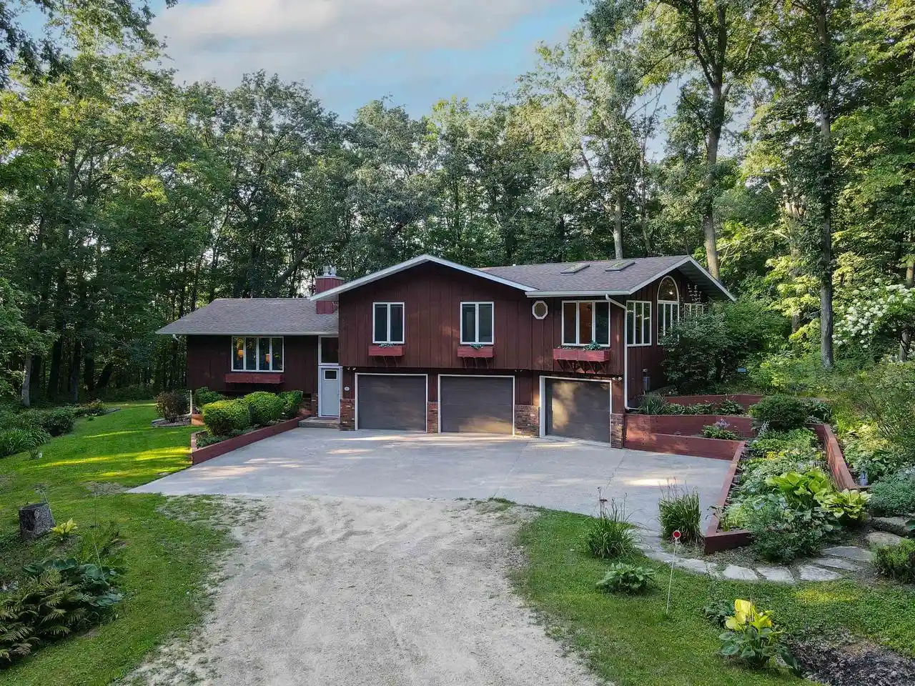 1st image of S1419 County Rd F Road Road, Hillsboro, WI 54634 | MLS# 2030935