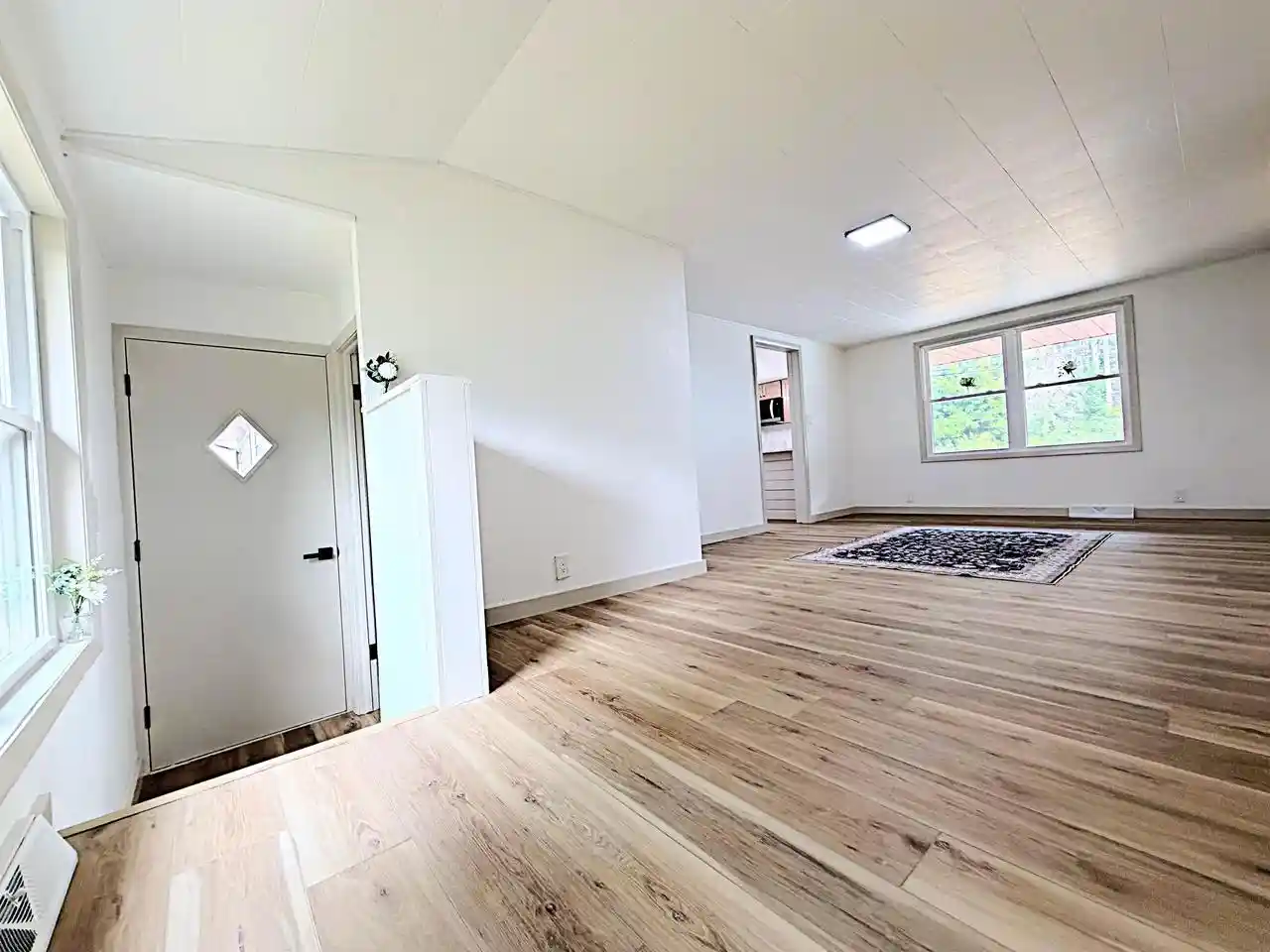 4th image of 945 Steiner Dr Dr, Mishicot, WI 54228 | MLS# 50331314