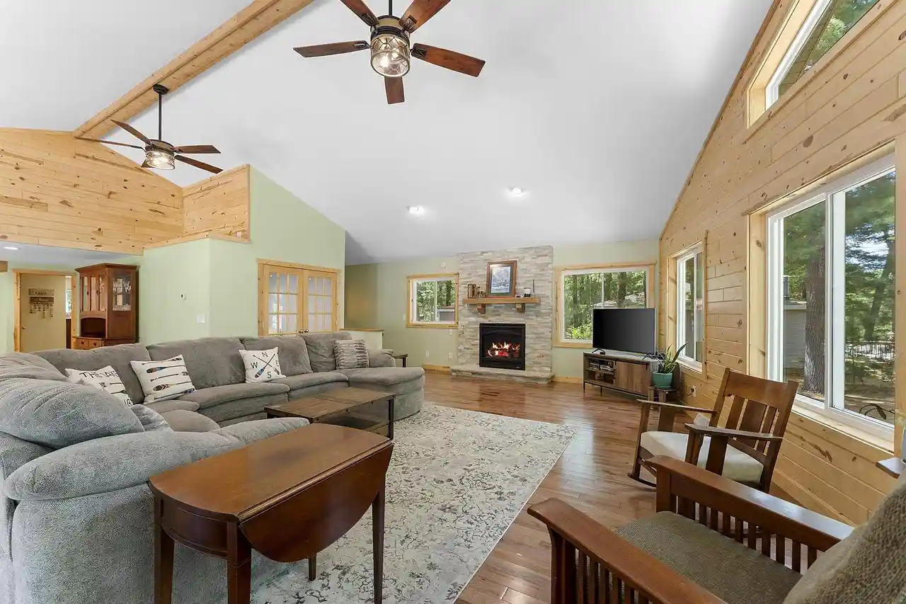 Photo 4 of Single family home for sale at 11828 Black Bass Lane Lane, Crivitz, WI 54114 | MLS# 50331318 | Listing updated on 2026-09-29
