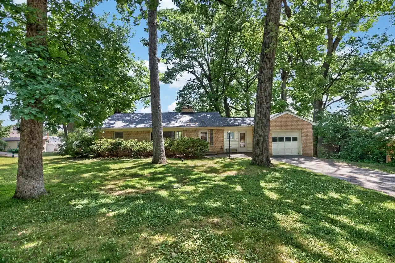 1st image of 11605 W Mount Vernon Avenue Avenue, Milwaukee, WI 53226 | MLS# 1977025