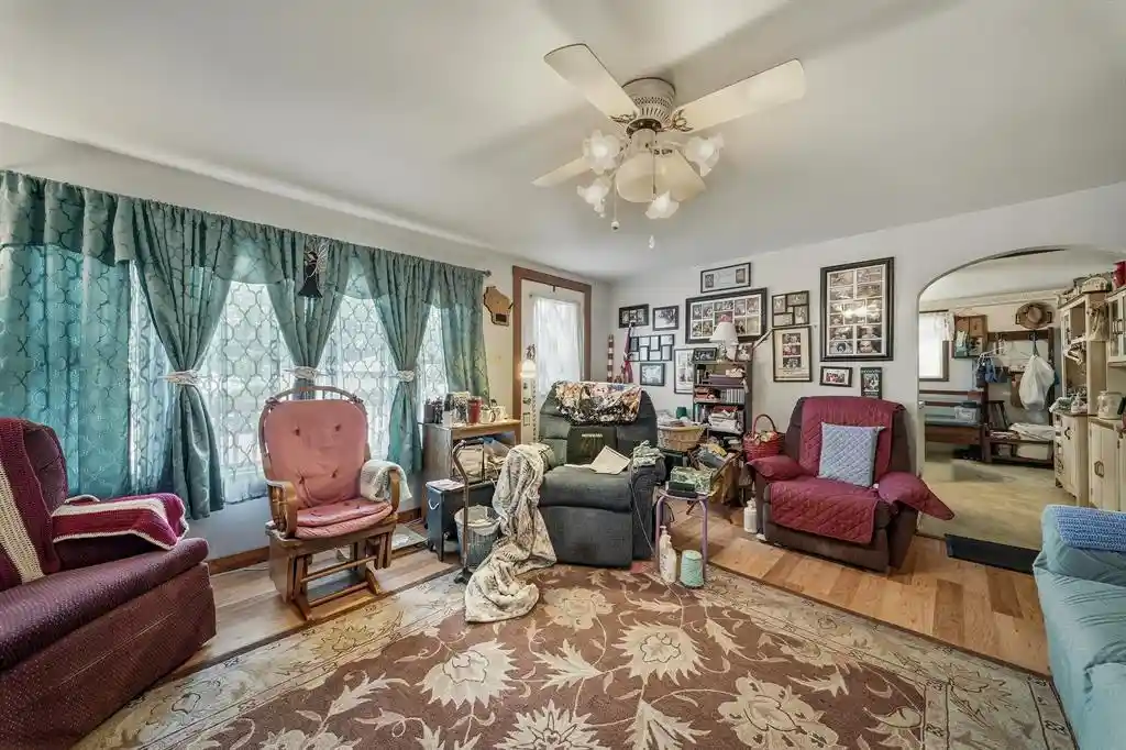 3rd image of 1135 Mansfield Street Street, Chippewa Falls, WI 54729 | MLS# 1604264