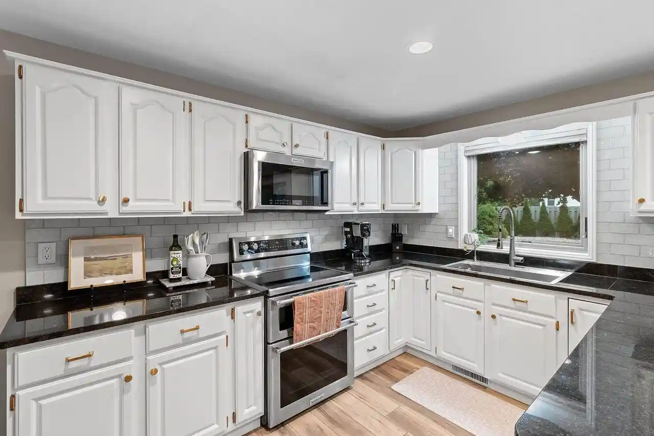 2nd image of 1061 Patrick Court Court, Neenah, WI 54956 | MLS# 50331261