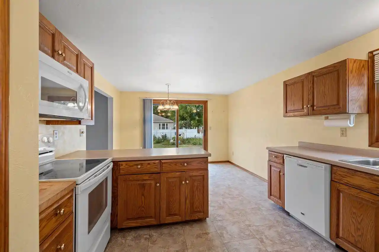 Photo 3 of Sale Pending at 1043 Coppens Road Road, Green Bay, WI 54303 | MLS# 50331330 | Listing updated on 2026-09-18