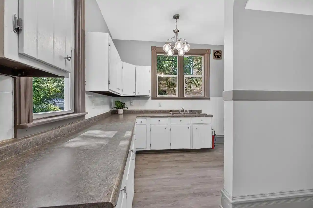 Photo 4 of Single family home for sale at 816 Marinette Avenue Avenue, Marinette, WI 54143 | MLS# 50331321 | Listing updated on 2026-08-28
