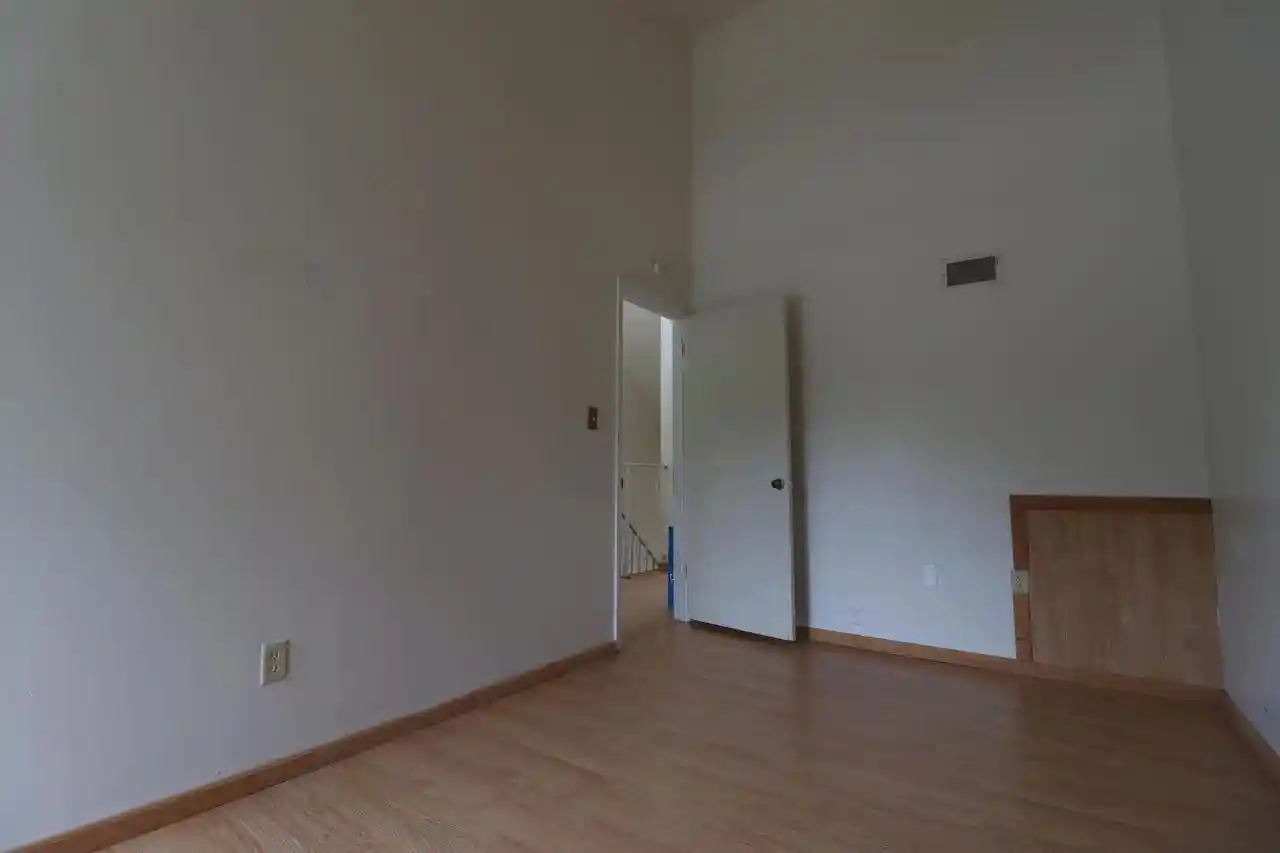 2nd image of 5407 Byrd Avenue Avenue, Racine, WI 53406 | MLS# 1977034
