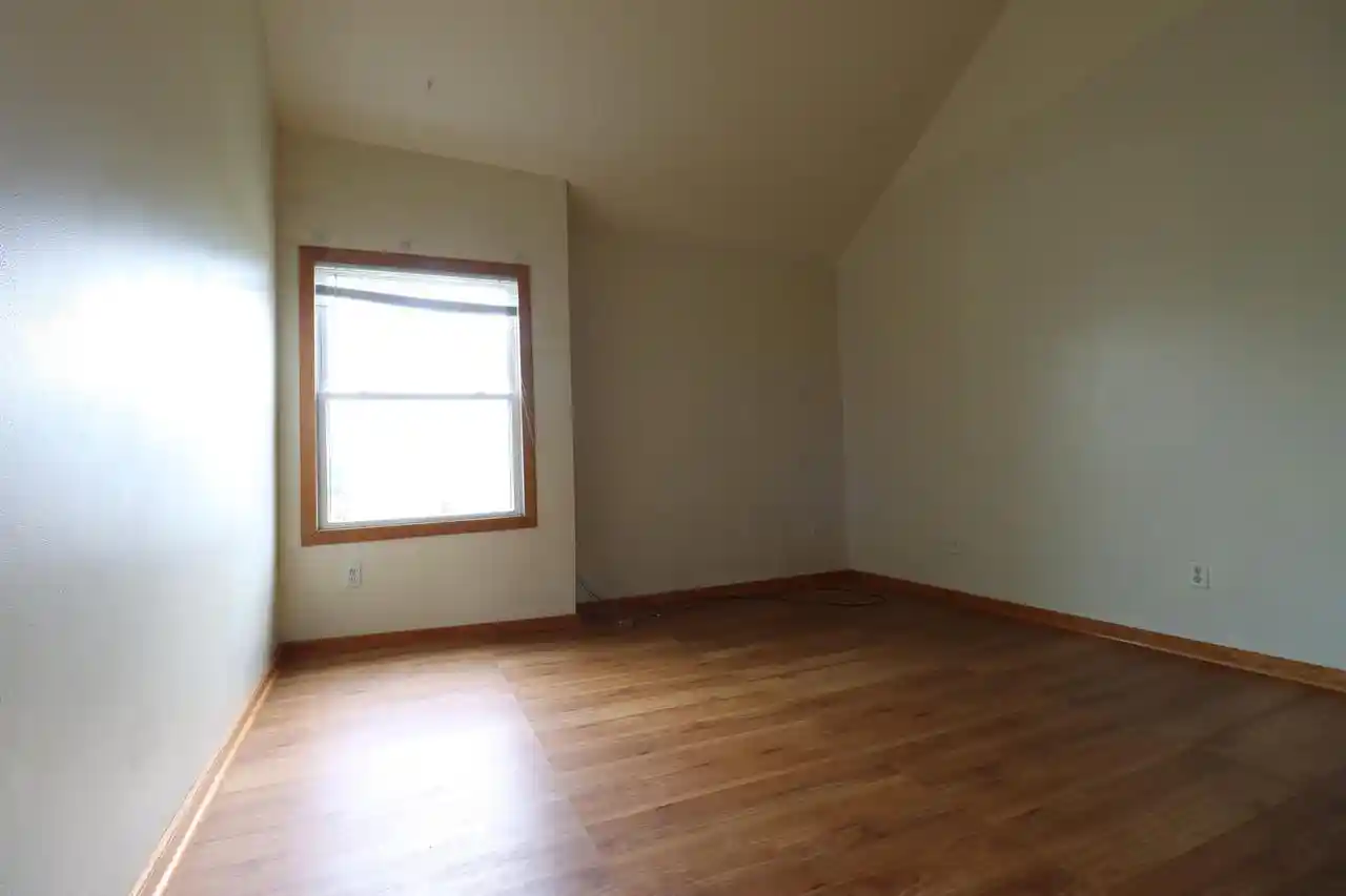 4th image of 5407 Byrd Avenue Avenue, Racine, WI 53406 | MLS# 1977034