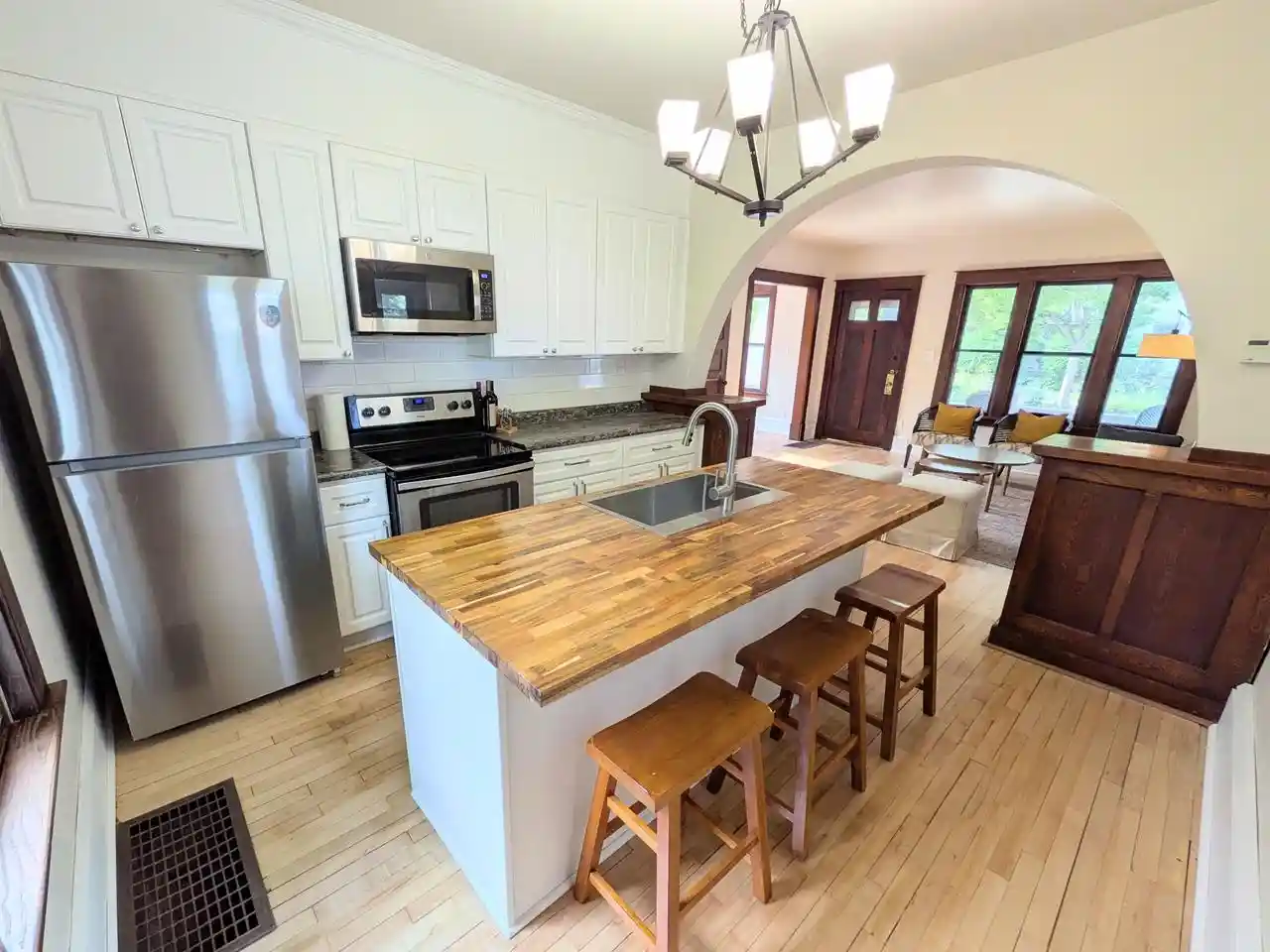 Photo 3 of Single family home for sale at 326 E Summer Street Street, Appleton, WI 54911 | MLS# 50331312 | Listing updated on 2026-08-25