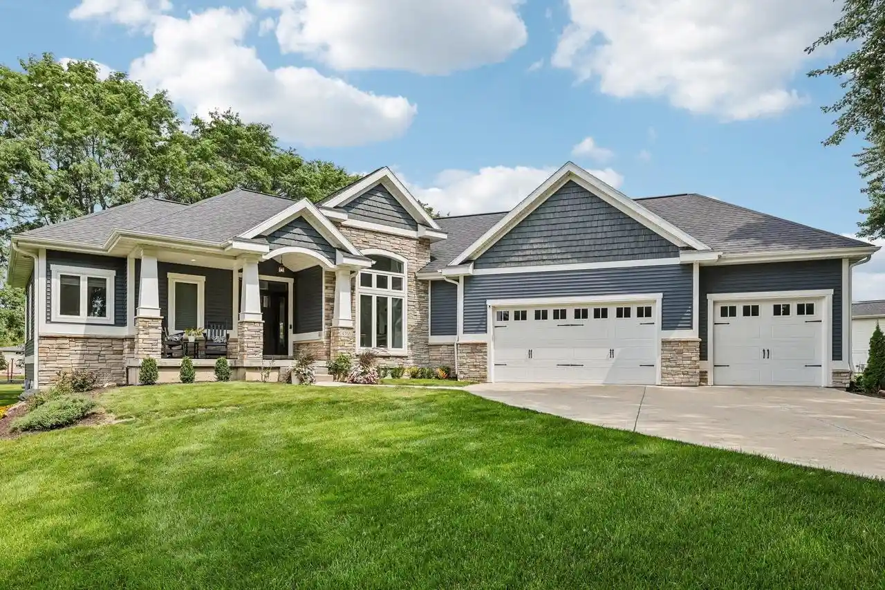 1st image of 4538 E Oak Lane Lane, Windsor, WI 53598 | MLS# 2030943