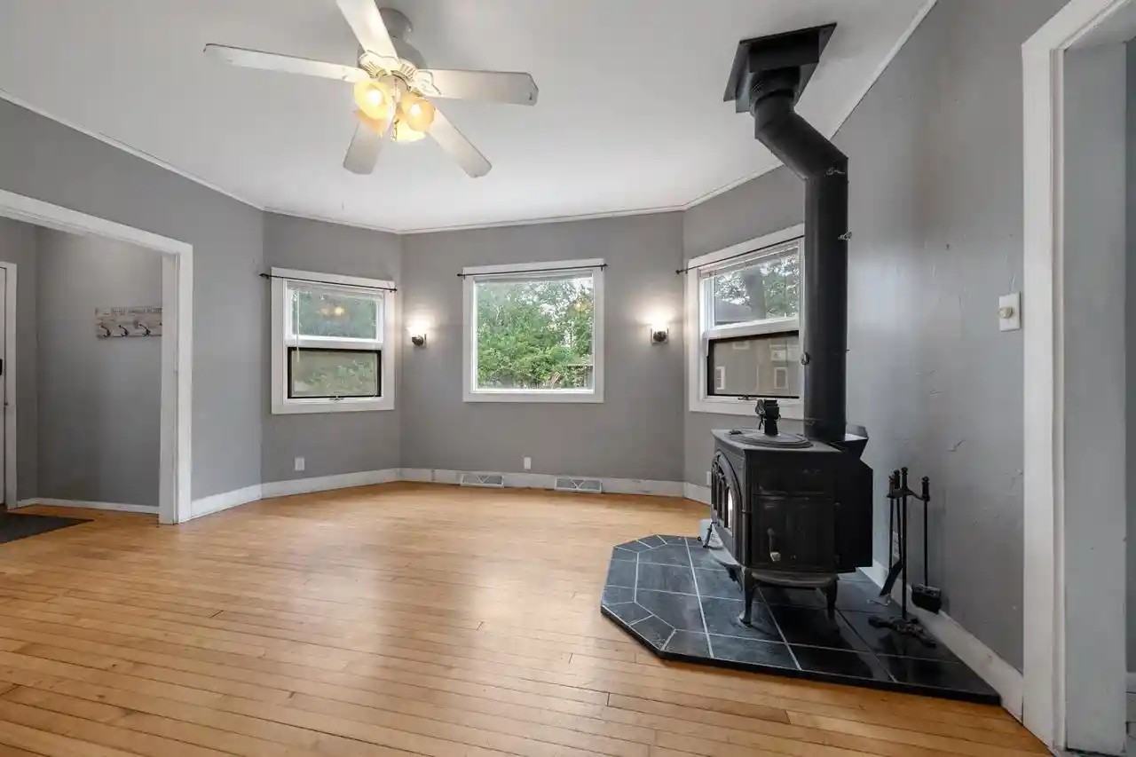 Photo 31 of Single family home for sale at 1240 S Jackson Street Street, Green Bay, WI 54301 | MLS# 50331336 | Listing updated on 2026-10-07