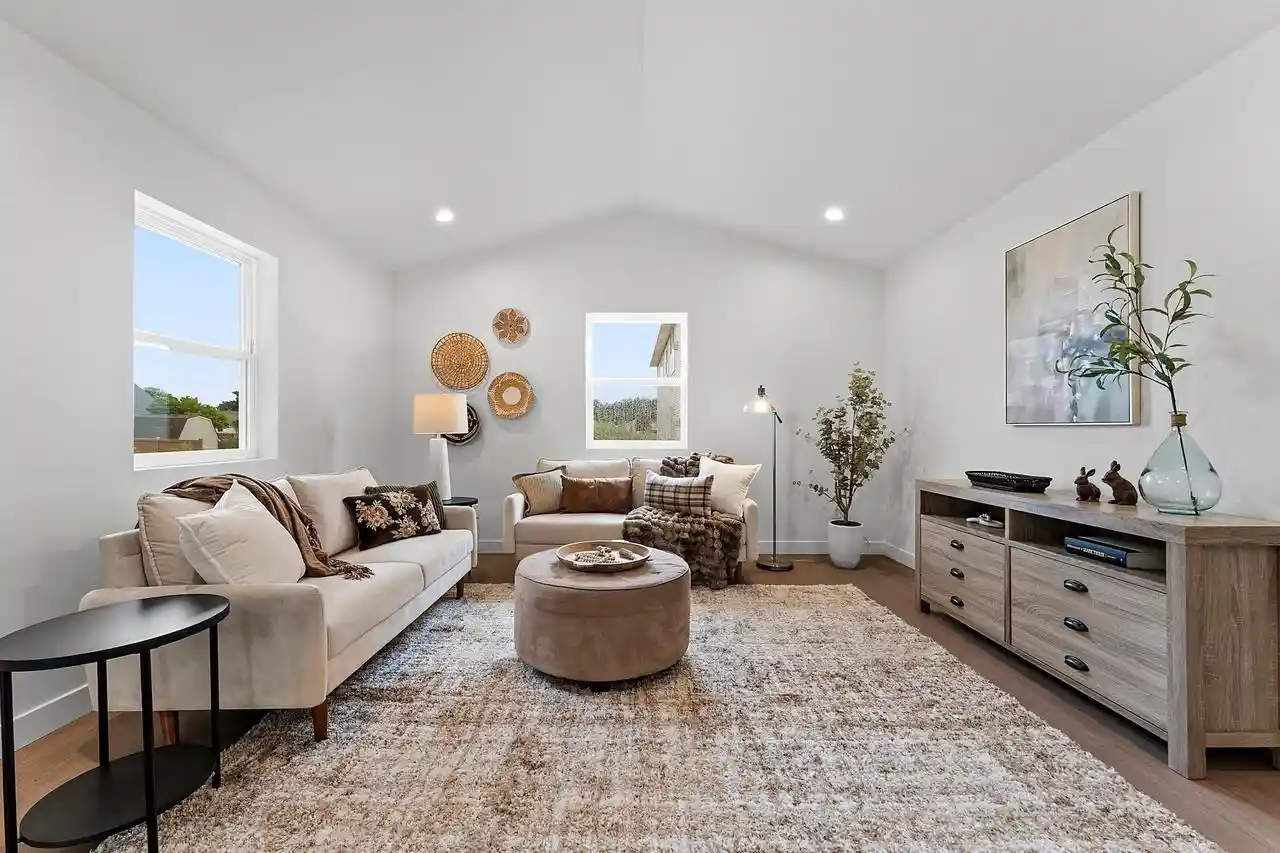 Photo 3 of Single family home for sale at 1837 London Road Road, Green Bay, WI 54311 | MLS# 50331339 | Listing updated on 2026-09-04