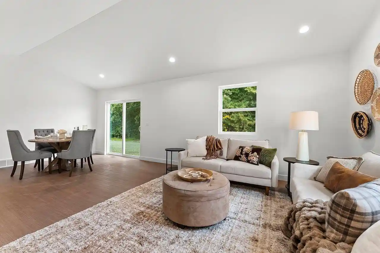 Photo 4 of Single family home for sale at 1837 London Road Road, Green Bay, WI 54311 | MLS# 50331339 | Listing updated on 2026-09-04
