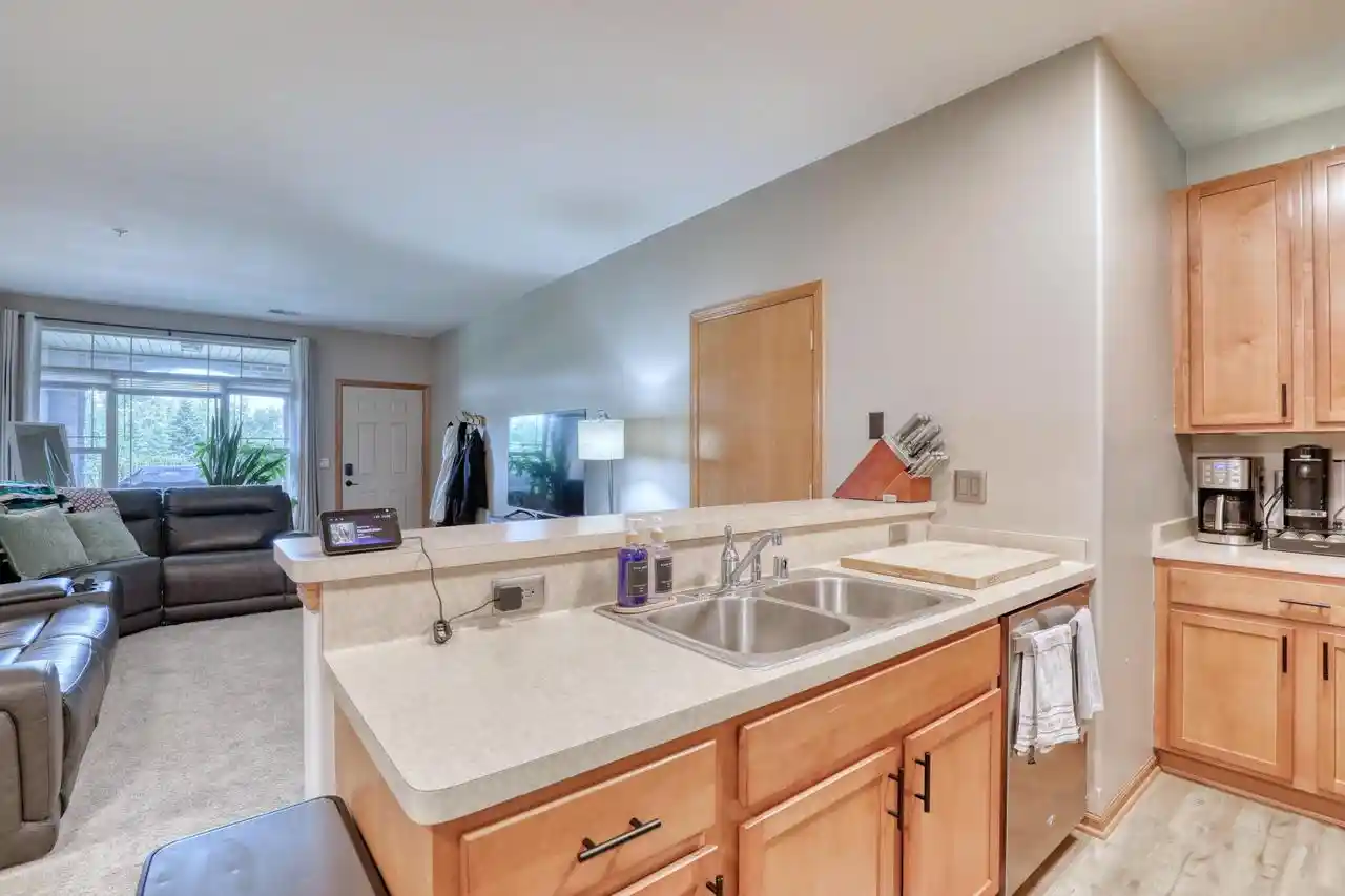4th image of 2933 W Drexel Ave Ave, Franklin, WI 53132