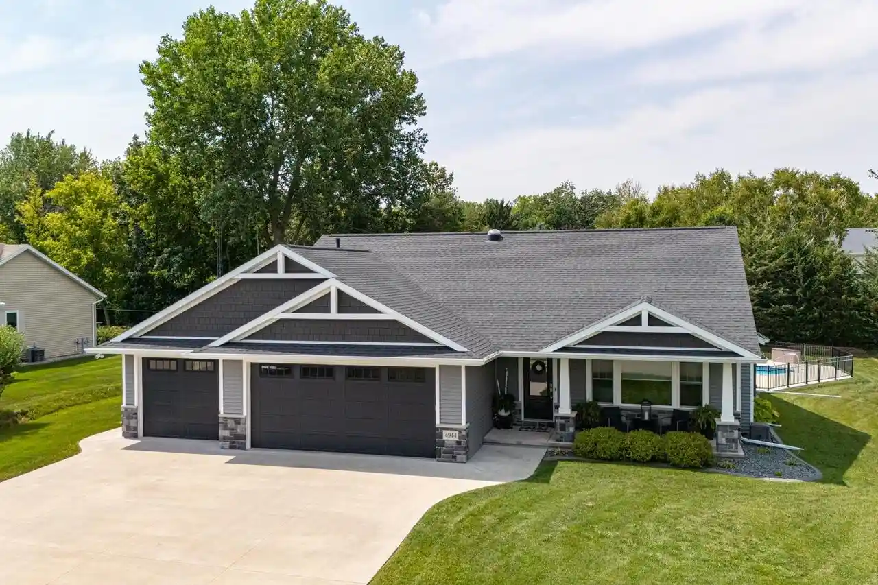1st image of 4944 Ormand Beach Court Court, Oshkosh, WI 54904 | MLS# 50331323