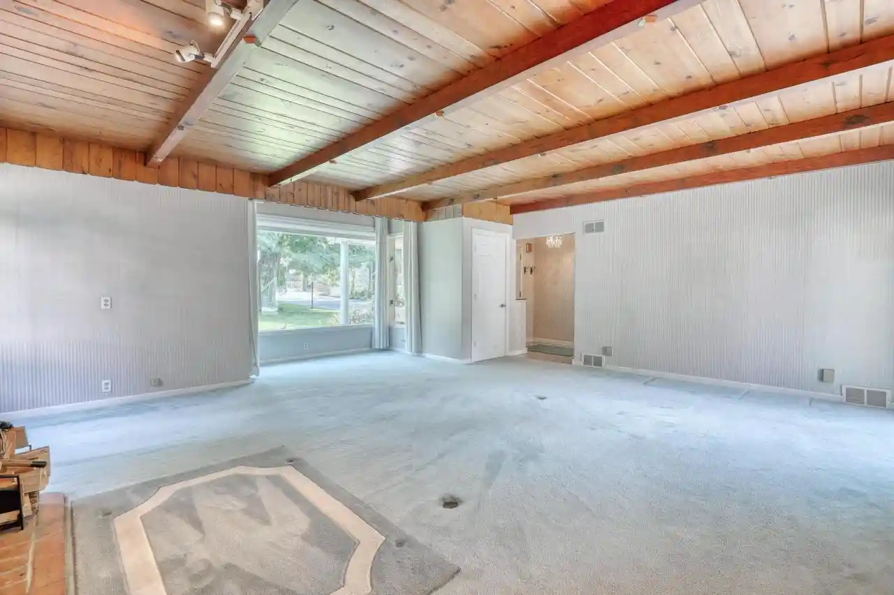 Photo 3 of Single family home for sale at 2737 S Waukesha Road Road, Milwaukee, WI 53227 | MLS# 1977045 | Listing updated on 2026-08-24