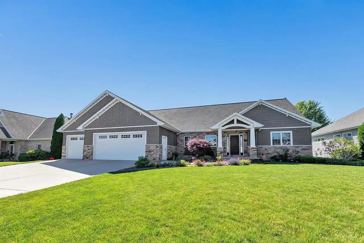 Photo 1 of Single family home for sale at 2903 Bally Bunion Lane Lane, Green Bay, WI 54311 | MLS# 50331340 | Listing updated on 2026-08-26