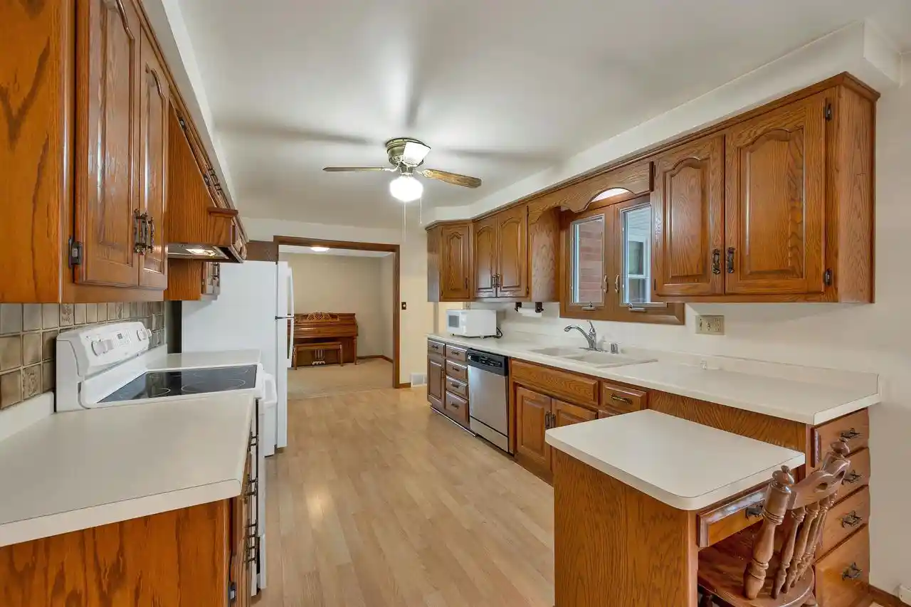 48th image of 141 Custer Court Court, Green Bay, WI 54301 | MLS# 50331347