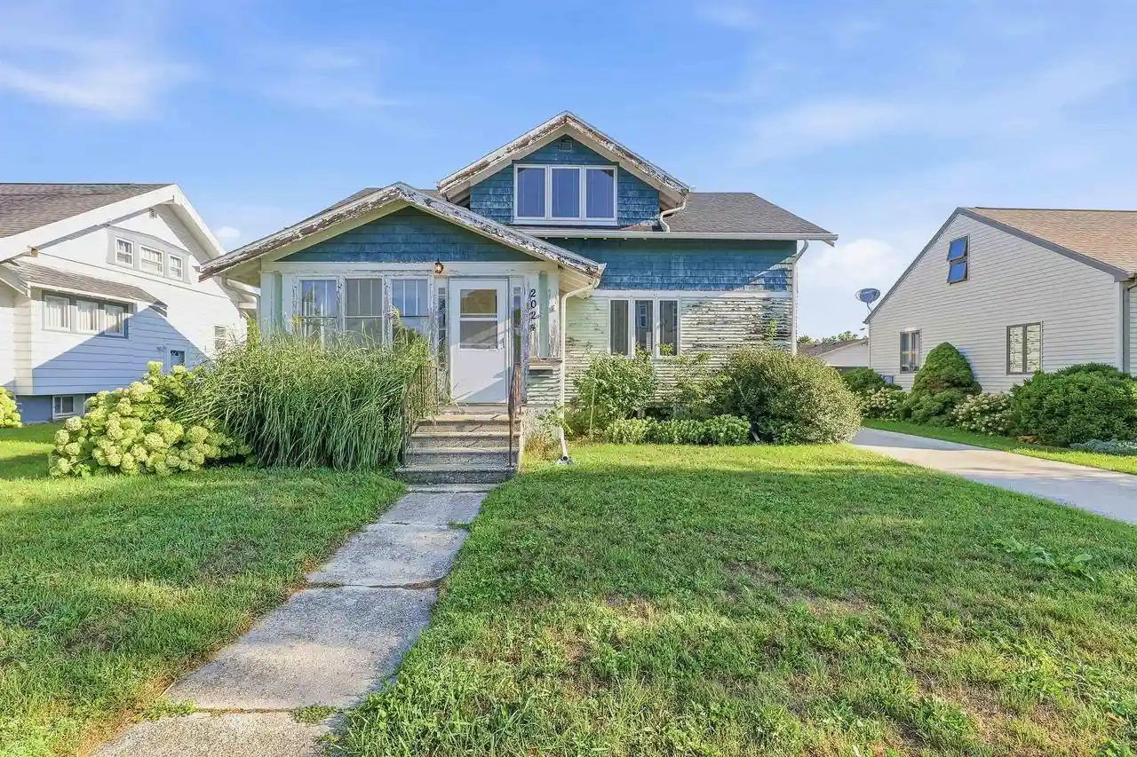 Photo 1 of Single family home for sale at 2024 Illinois Avenue Avenue, New Holstein, WI 53061 | MLS# 50331345 | Listing updated on 2026-09-03