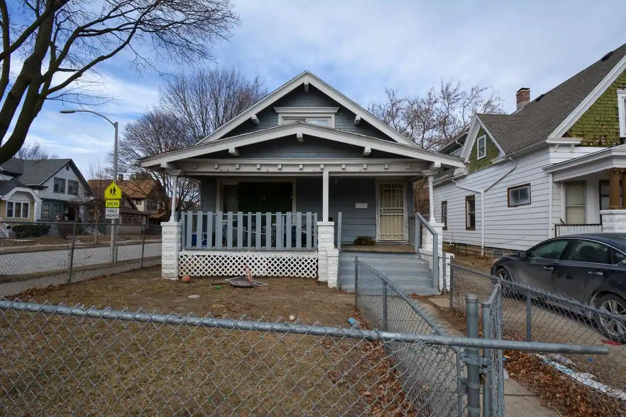 Photo 1 of Single family home for sale at 1532 W Concordia Avenue Avenue, Milwaukee, WI 53206 | MLS# 1977058 | Listing updated on 2026-09-08