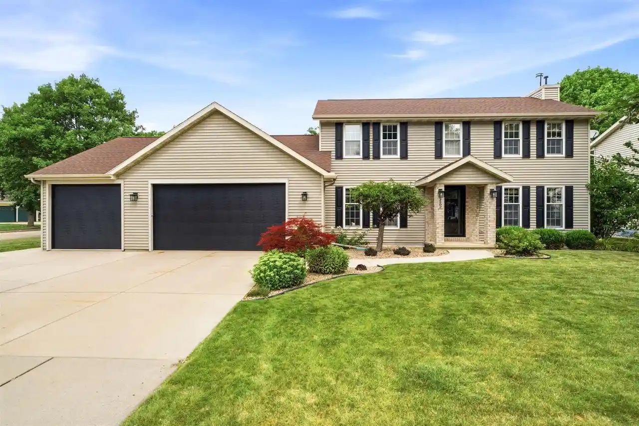 Photo 1 of Single family home for sale at 1502 E Cranberry Dr Dr, Appleton, WI 54915 | MLS# 50331349 | Listing updated on 2026-09-02