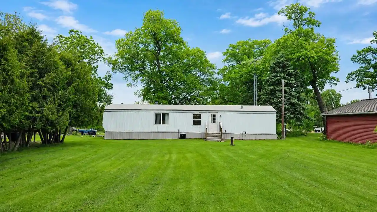 5th image of W1718 Fur Dr Dr, Markesan, WI 53946 | MLS# 1977068
