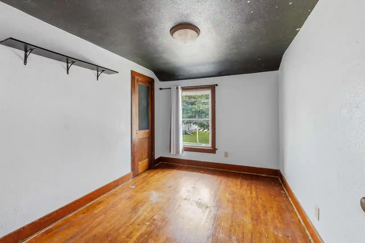 4th image of 117 W Burnett Street Street, Beaver Dam, WI 53916 | MLS# 2030945