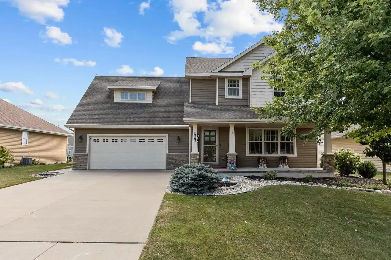 Photo 1 of Single family home for sale at 2876 Chrystella Dr Dr, Menasha, WI 54952 | MLS# 50331333 | Listing updated on 2026-09-03
