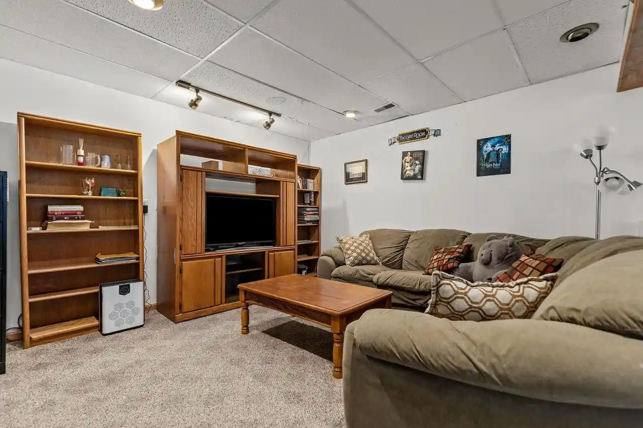 Photo 4 of Single family home for sale at N1391 Woodland Dr Dr, Greenville, WI 54942 | MLS# 50331350 | Listing updated on 2026-08-31