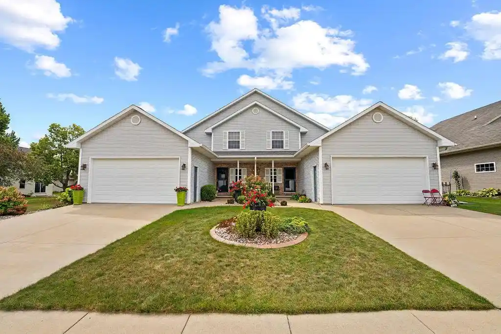 1st image of 711 W Packer Avenue Avenue, Oshkosh, WI 54901 | MLS# 50331355