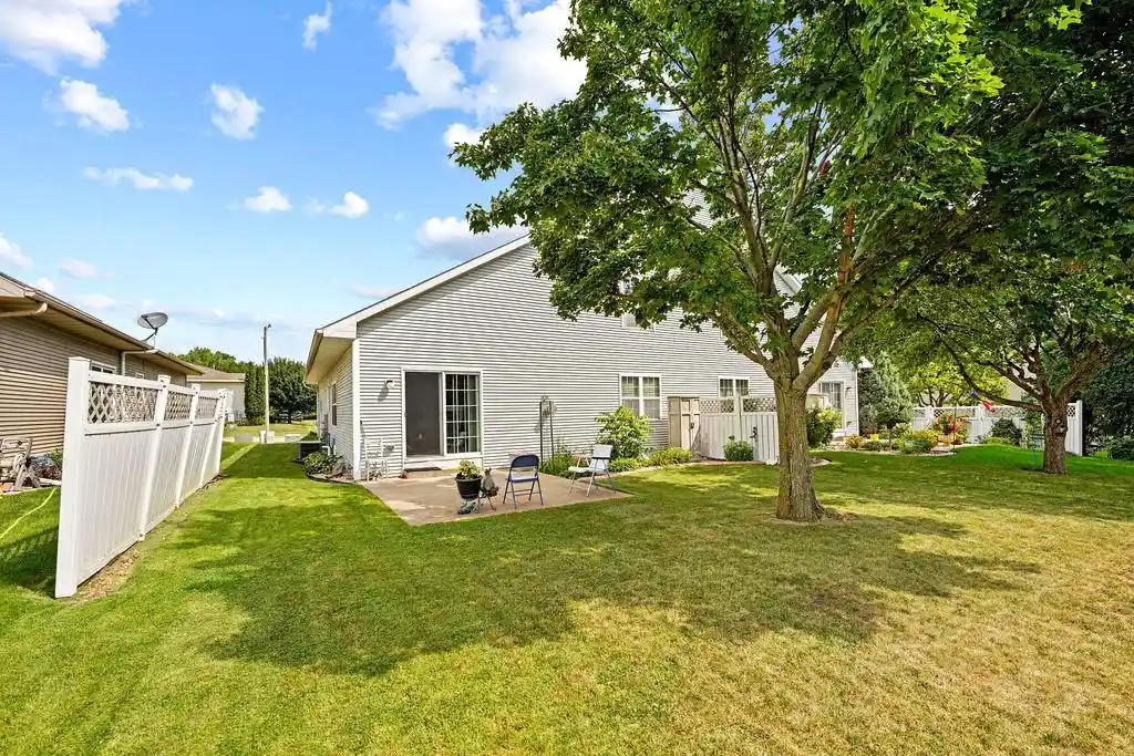 4th image of 711 W Packer Avenue Avenue, Oshkosh, WI 54901 | MLS# 50331355