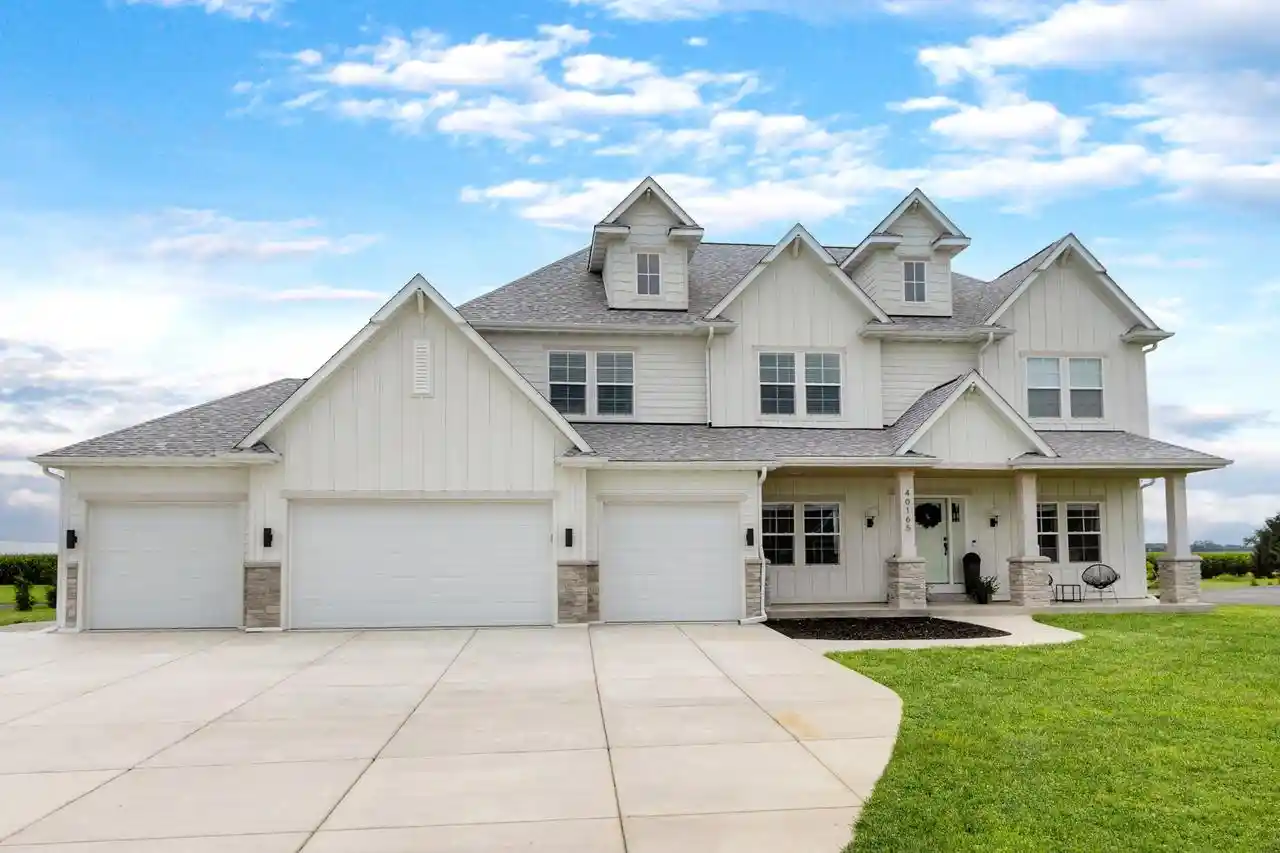 1st image of 40165 106th Street Street, Genoa City, WI 53128 | MLS# 1977064