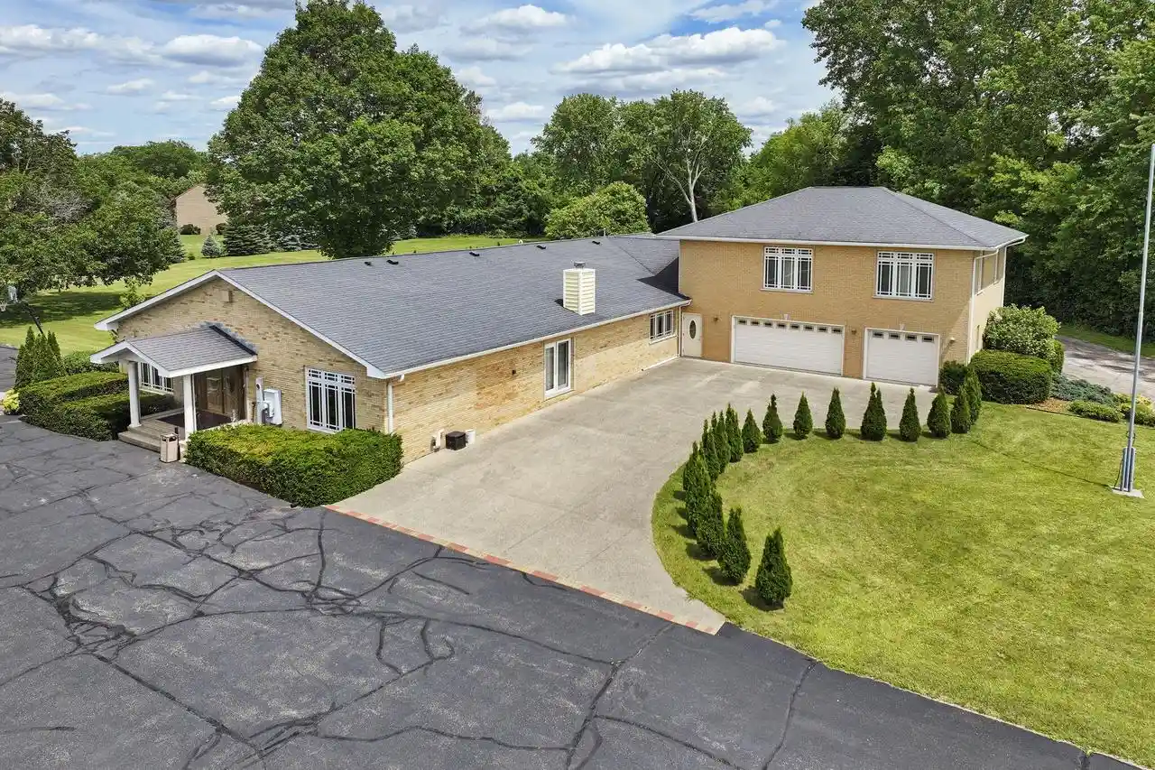 1st image of 740 S Cosgwell Dr Dr, Silver Lake, WI 53170 | MLS# 1977066