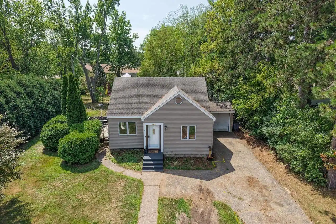 image of 1820 Peach Street Street, Wisconsin Rapids, WI 54494 | MLS# 22604076