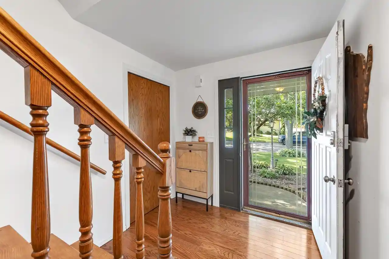 Photo 4 of Single family home for sale at 3108 Summer Pl Pl, Green Bay, WI 54313 | MLS# 50331358 | Listing updated on 2026-08-23