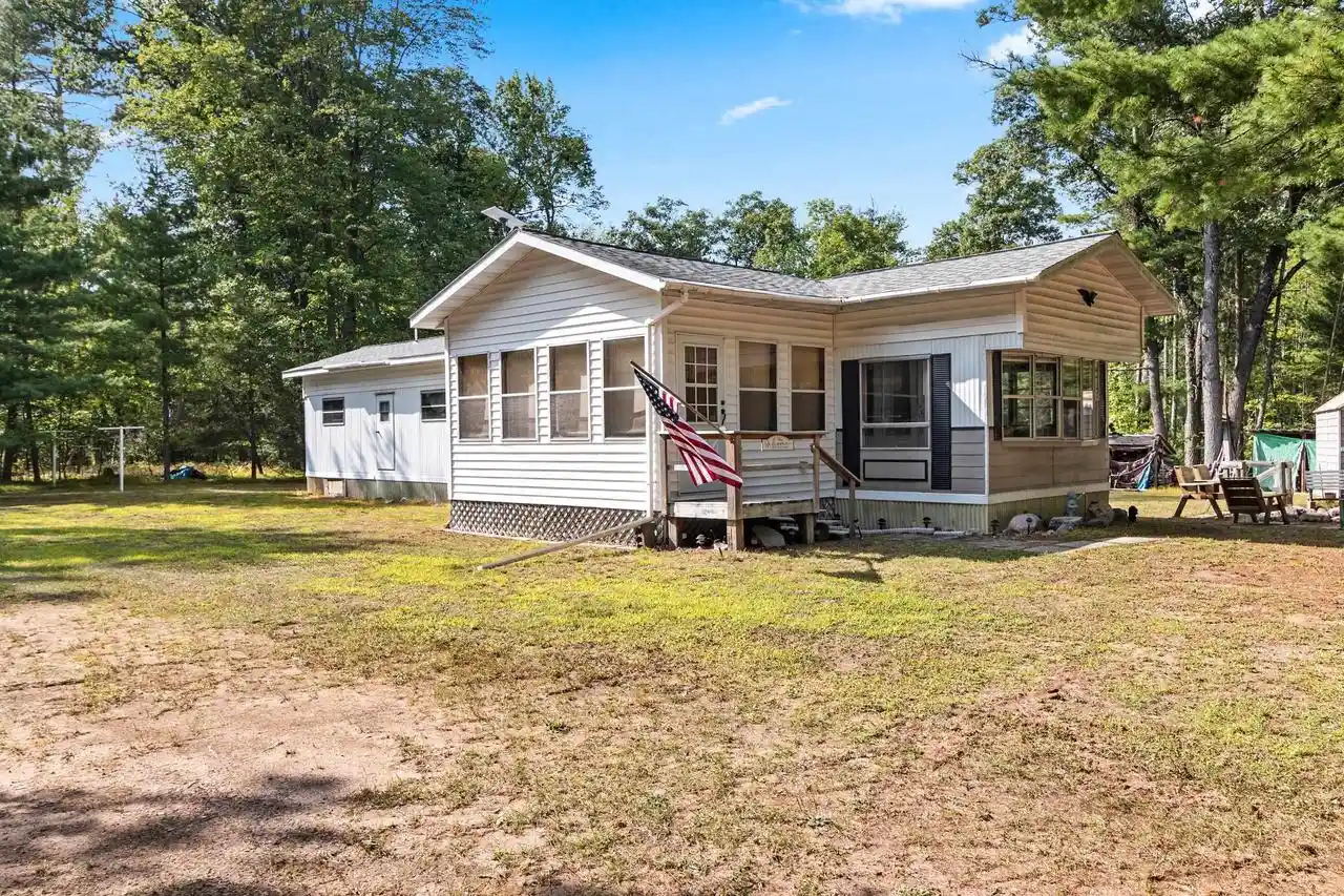 1st image of 15303 Grindle Oak Dr Dr, Mountain, WI 54149 | MLS# 50331366