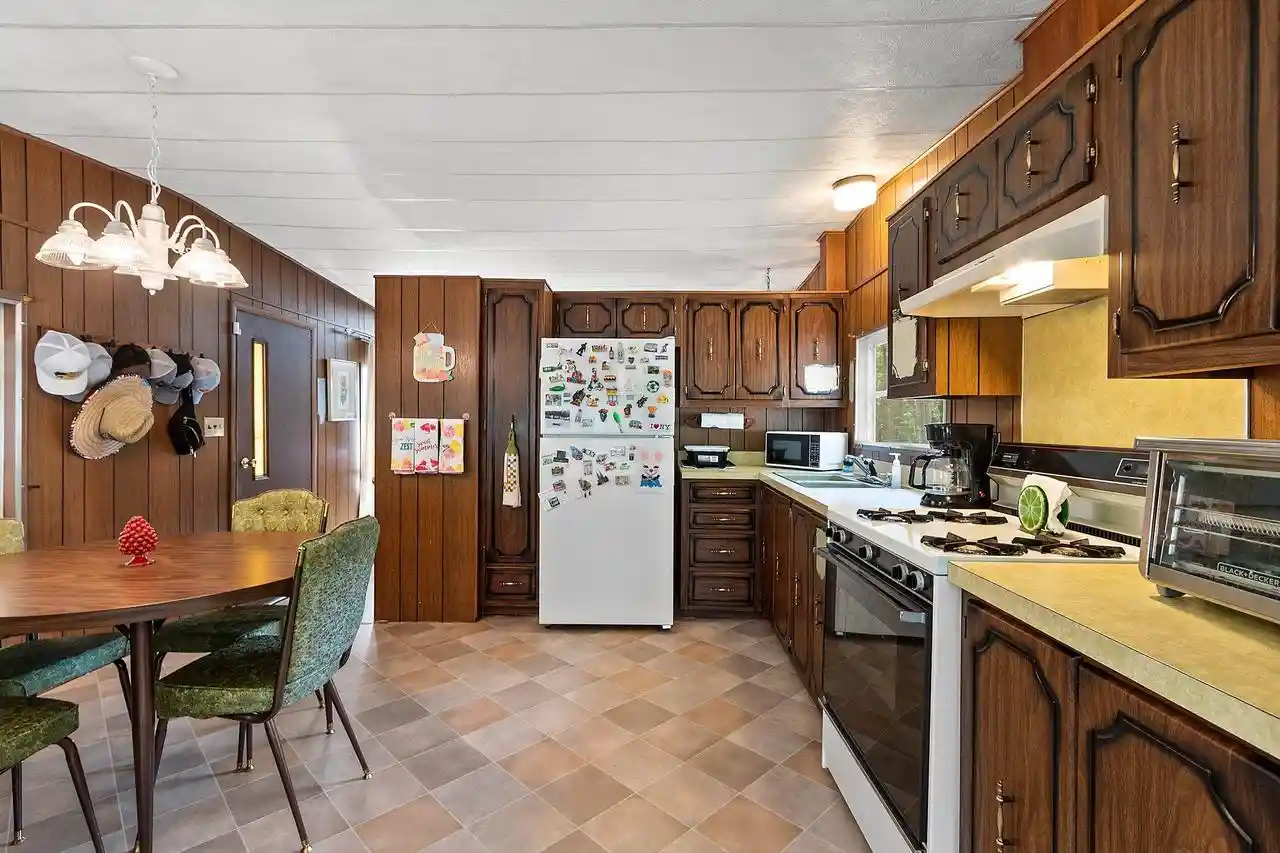 Photo 3 of Sale Pending at 15303 Grindle Oak Dr Dr, Mountain, WI 54149 | MLS# 50331366 | Listing updated on 2026-10-09