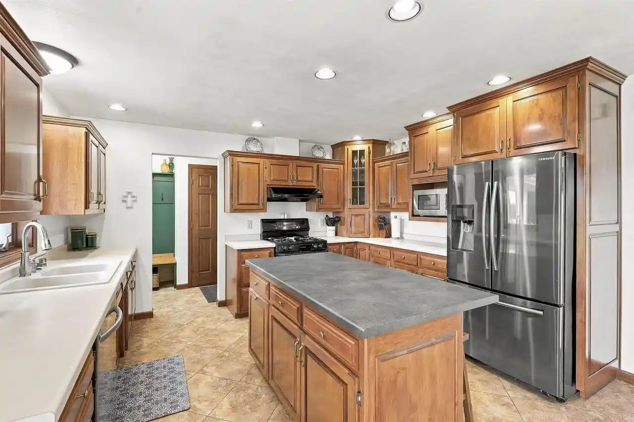 Photo 2 of Single family home for sale at 4521 W Capitol Dr Dr, Appleton, WI 54913 | MLS# 50331360 | Listing updated on 2026-08-25