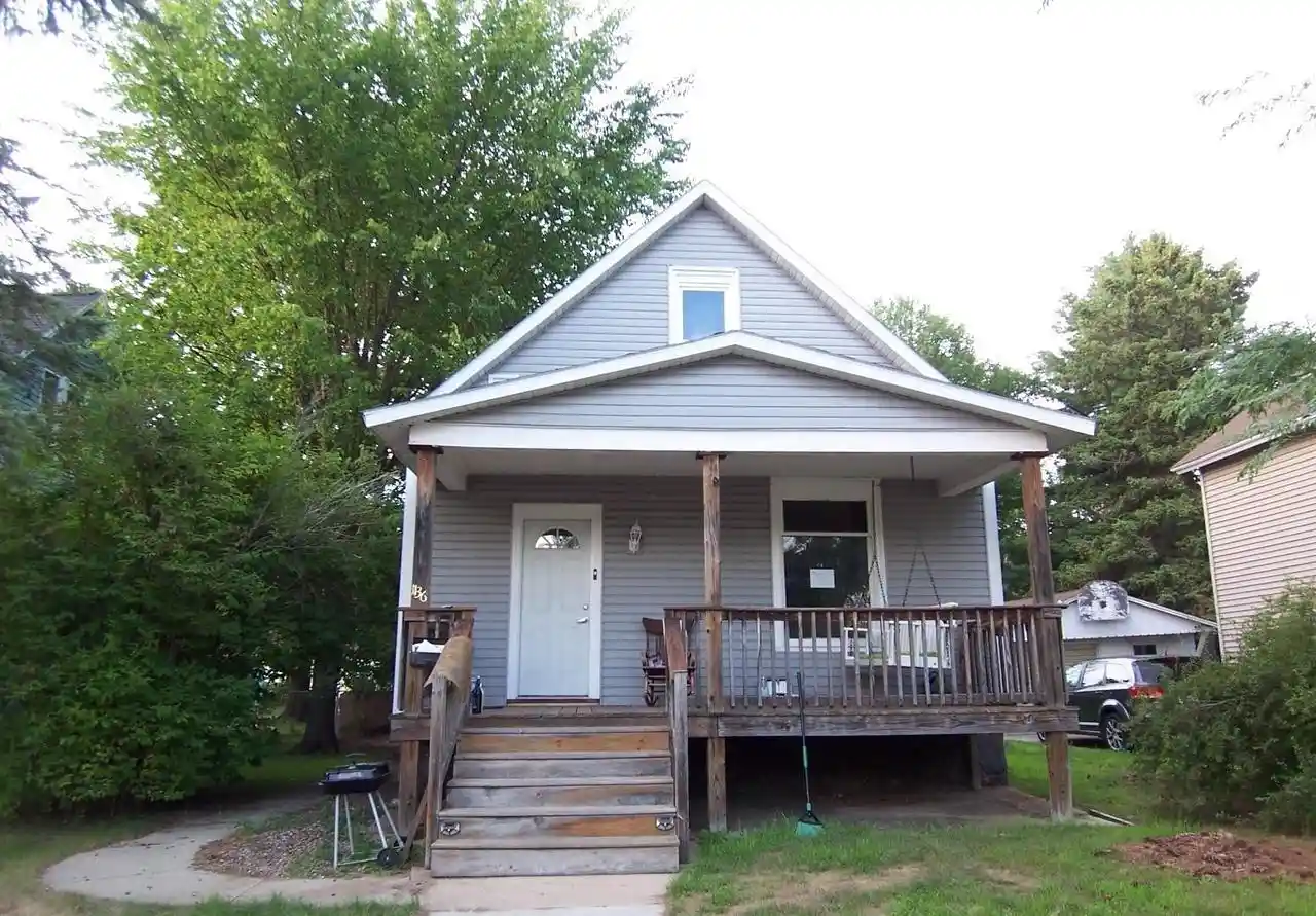 Photo 1 of Sale Pending at 1136 Garfield Avenue Avenue, Marinette, WI 54143 | MLS# 50331322 | Listing updated on 2026-09-24