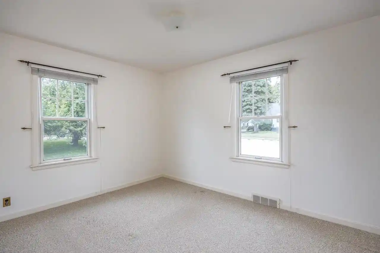 3rd image of 1609 W Murdock Avenue Avenue, Oshkosh, WI 54901 | MLS# 50331363