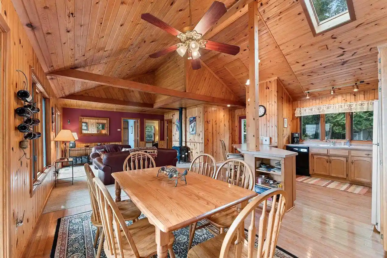 3rd image of 5526 Butts Road Road, Sturgeon Bay, WI 54235 | MLS# 50331346