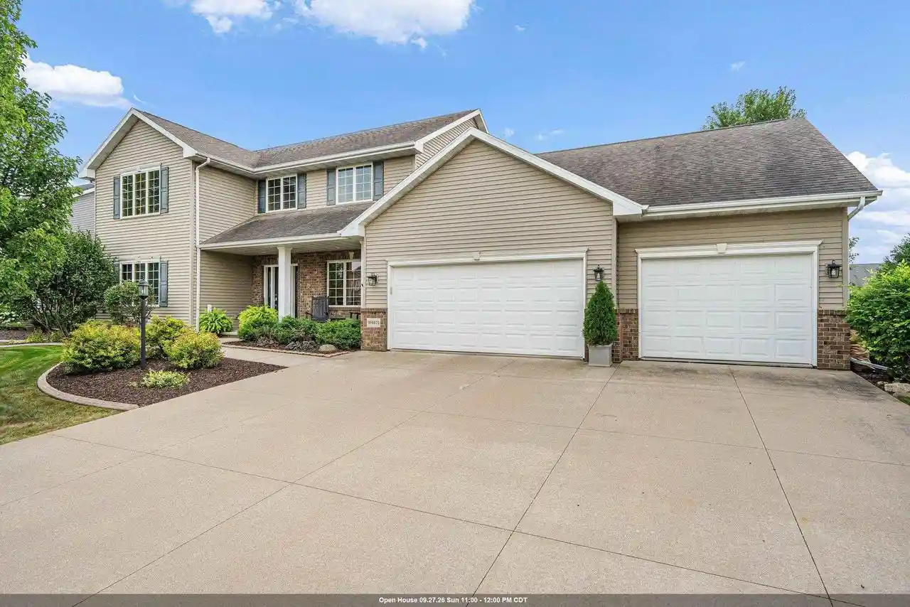 Photo 1 of Single family home for sale at W6571 Austin Dr Dr, Appleton, WI 54915 | MLS# 50331364 | Listing updated on 2026-09-22