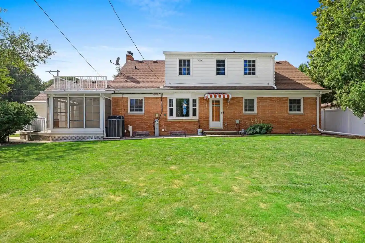 Photo 3 of Single family home for sale at 1153 Highview Lane Lane, Green Bay, WI 54304 | MLS# 50331342 | Listing updated on 2026-09-09