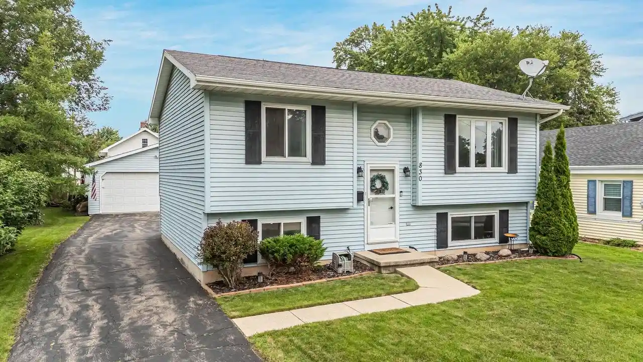 Photo 1 of Single family home for sale at 830 Osborn Avenue Avenue, Oshkosh, WI 54902 | MLS# 50331344 | Listing updated on 2026-08-24
