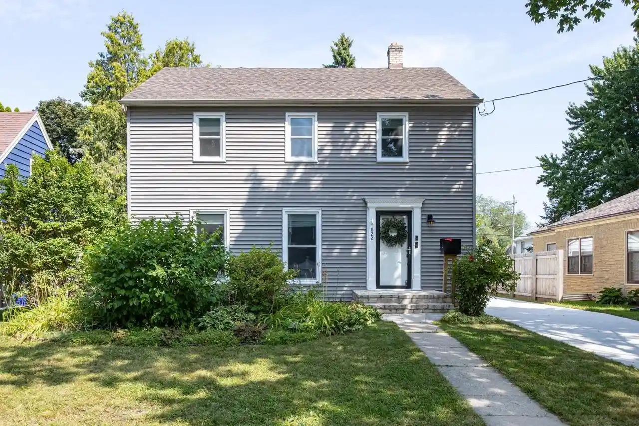 Photo 1 of Single family home for sale at 822 W 3rd Street Street, Appleton, WI 54914 | MLS# 50331375 | Listing updated on 2026-09-17