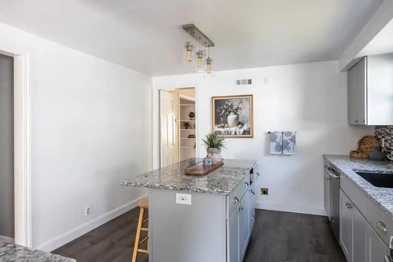 Photo 2 of Single family home for sale at 822 W 3rd Street Street, Appleton, WI 54914 | MLS# 50331375 | Listing updated on 2026-09-17
