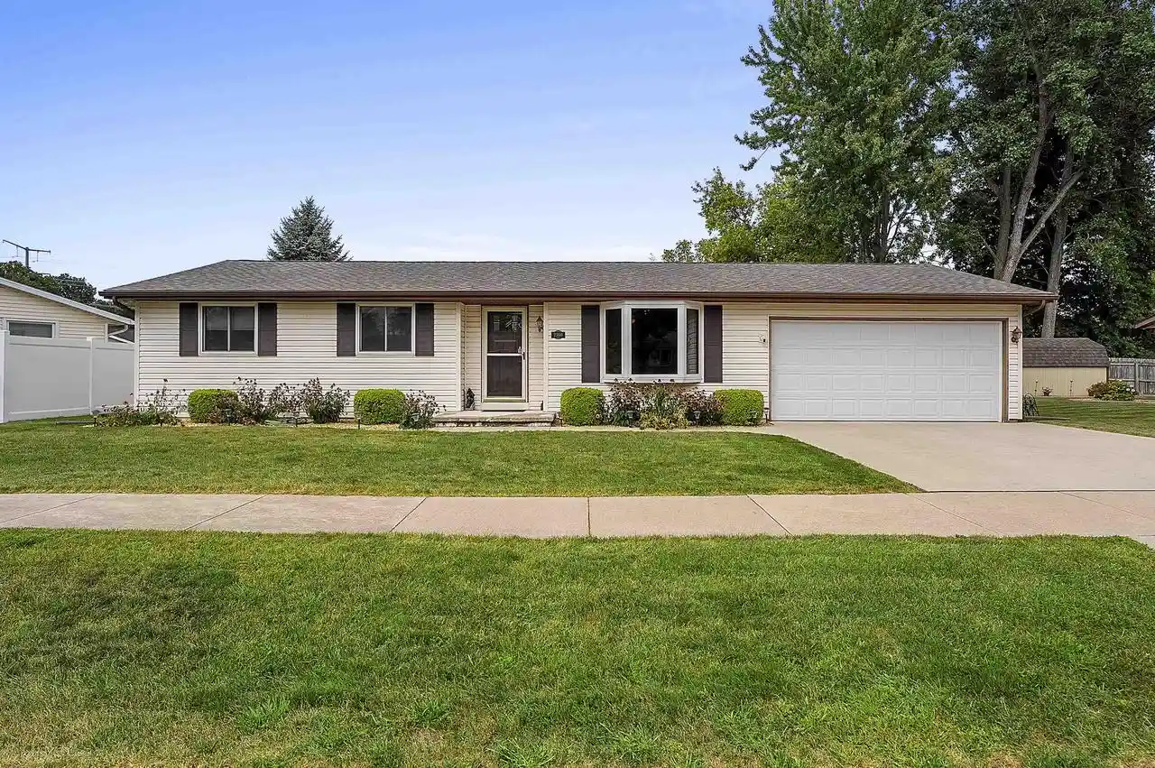 1st image of 2360 Kincaid Avenue Avenue, Oshkosh, WI 54904 | MLS# 50331376