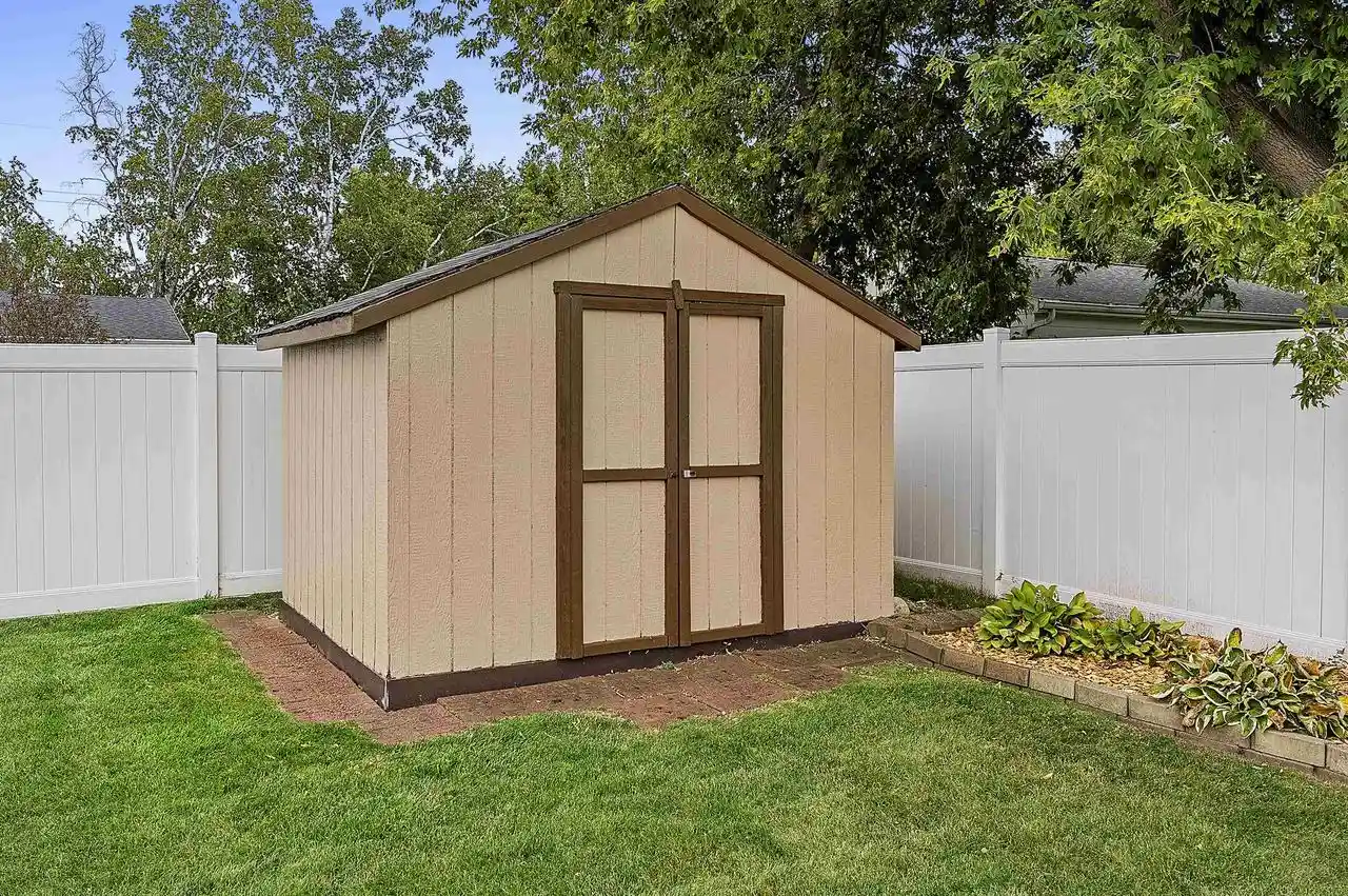 3rd image of 2360 Kincaid Avenue Avenue, Oshkosh, WI 54904 | MLS# 50331376