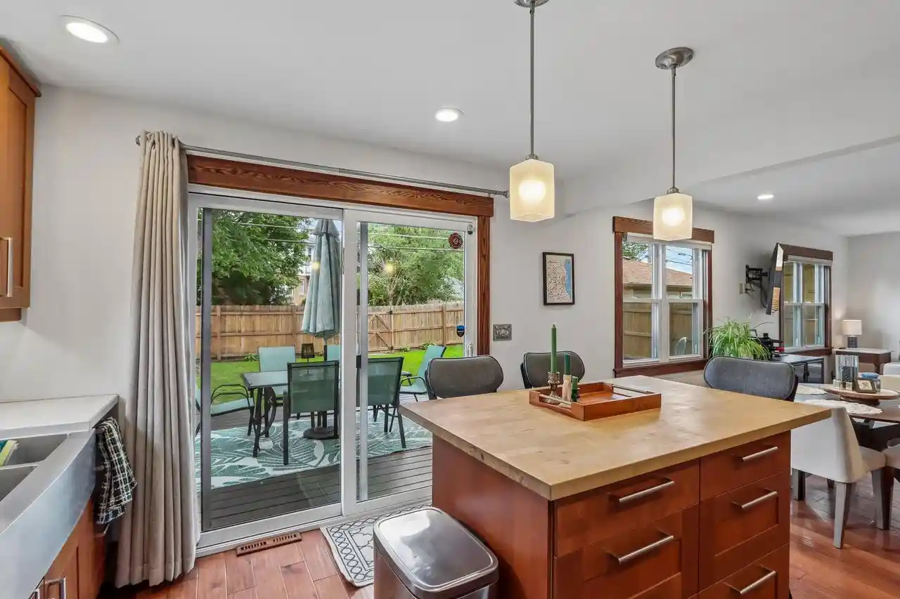 3rd image of 9916 W Grantosa Dr Dr, Milwaukee, WI 53222 | MLS# 1977082