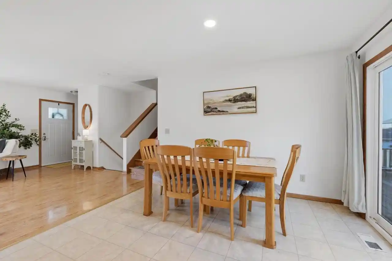 Photo 3 of Single family home for sale at 301 Ridgeview Dr Dr, Lake Mills, WI 53551 | MLS# 2030954 | Listing updated on 2026-09-05