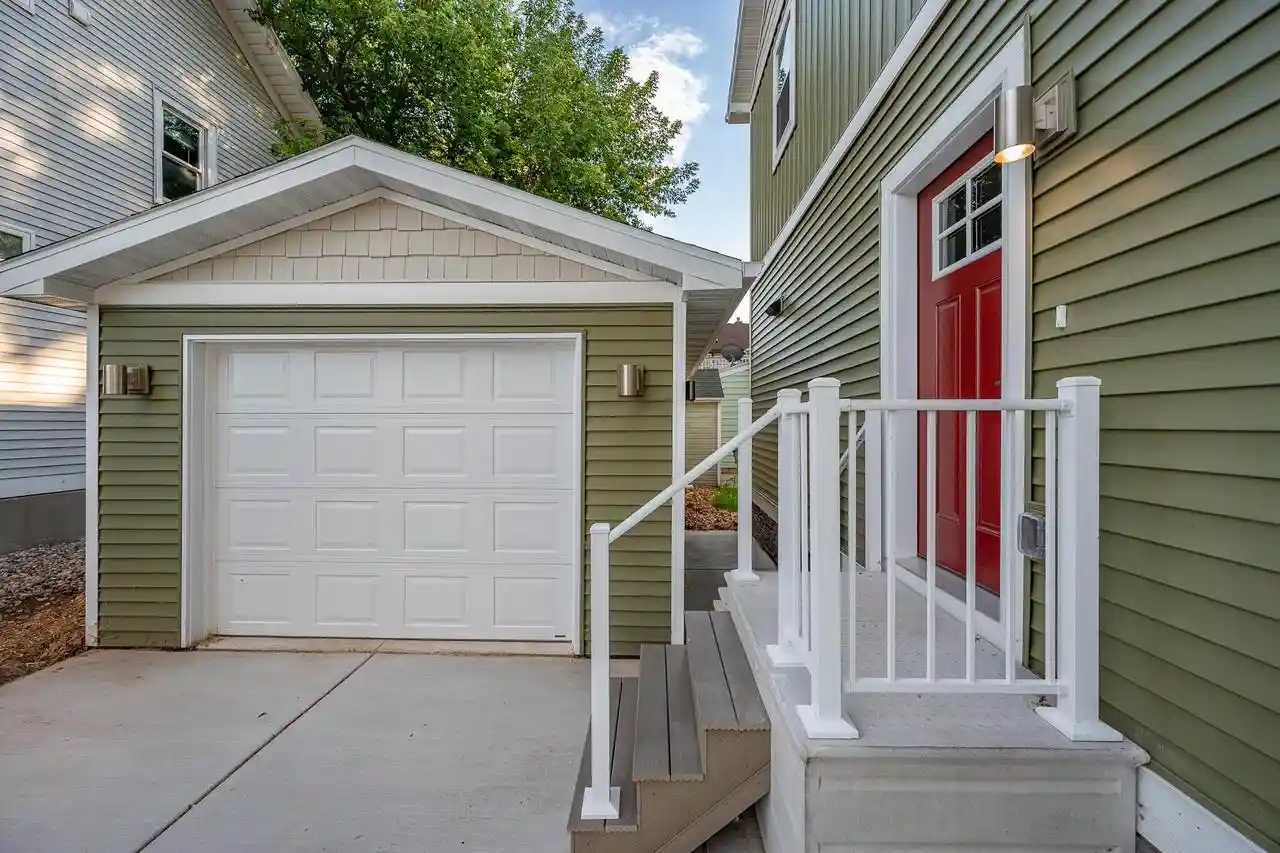 2nd image of 158 N Maple Avenue Avenue, Green Bay, WI 54303 | MLS# 50331385