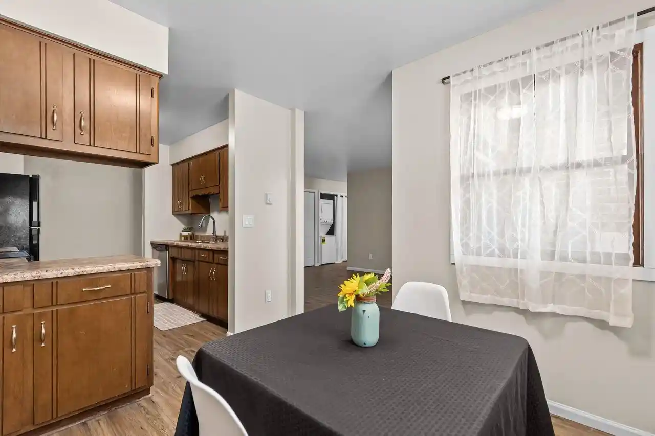 2nd image of 1161 Gillingham Road Road #UNIT 4A, Neenah, WI 54956 | MLS# 50331392